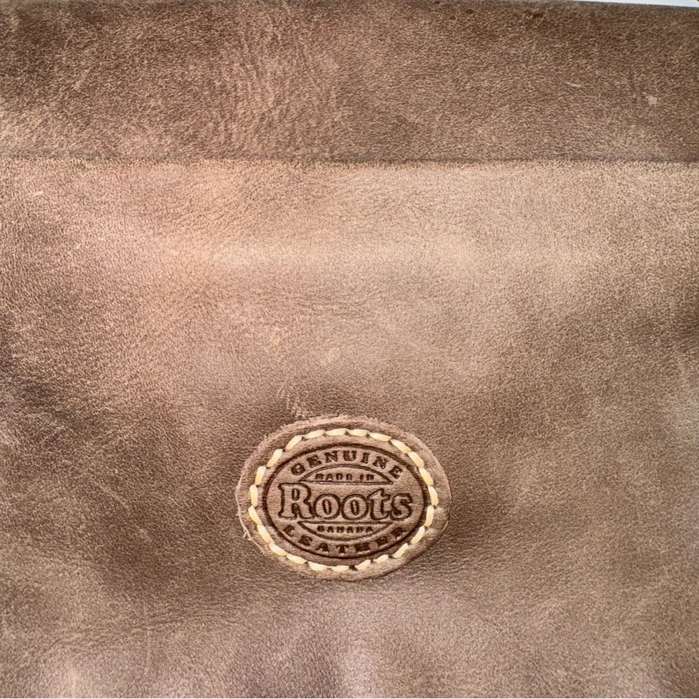 Roots Riverside Crossbody - Picture 3 of 11